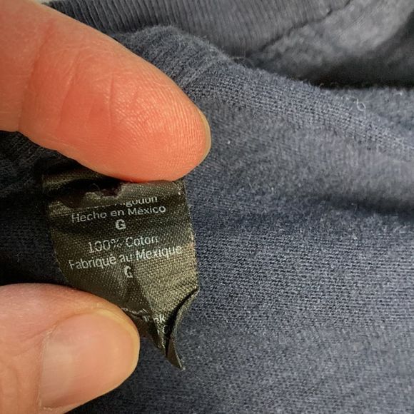 GARTH Brooks Trisha Yearwood concert Tshirt 2017 - Picture 3 of 4